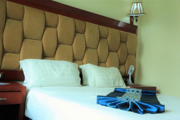 Blue Birds International Hotel image 11