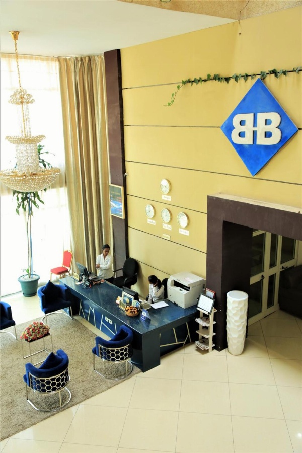 Blue Birds International Hotel image 3